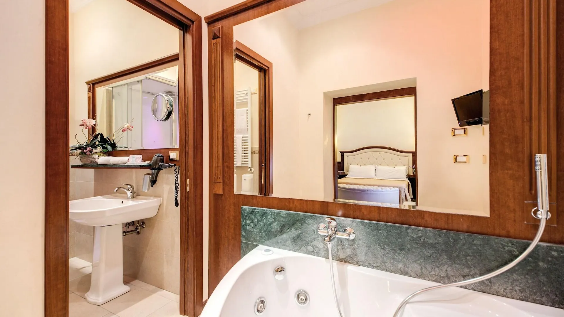 ** Affittacamere Esedra Inn Roma Italia